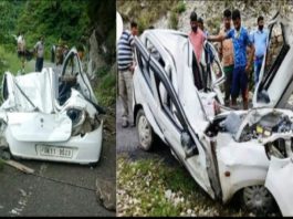 उत्तराखंड से बडी कार के ऊपर पत्थर गिरने से अधिकारी कि मौत