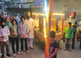 देवबंद,प्रभातफेरी में गुरवाणी गायन कर संगत हुई निहाल