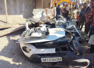 दिल्ली-देहरादून हाइवे पर डम्पर कार पर पलटा – सात की मौत