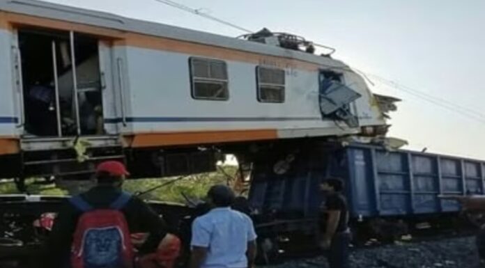 छत्तीसगढ़ में पैसेंजर ट्रेन और मालगाड़ी मे टक्कर कई लोगों की मौत