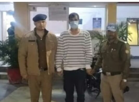 उत्तराखंड,एसएससी परीक्षा में हाईटेक तरीके से नकल की थी तैयारी युवक गिरफ्तार