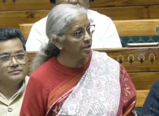 वित्त मंत्री निर्मला सीतारमण ने लोकसभा में ‘सबका बीमा सबकी रक्षा विधेयक, 2025’ पेश किया