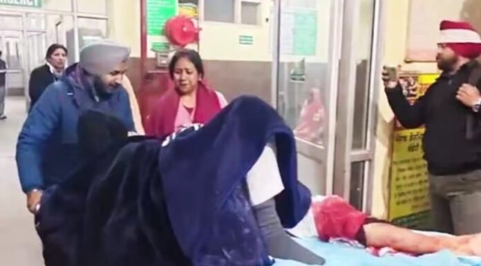 पंजाब, चुनाव में जीत का जश्न खूनी संघर्ष में बदला आप और कांग्रेस में झड़प जमकर मारपीट कई राउंड फायरिंग