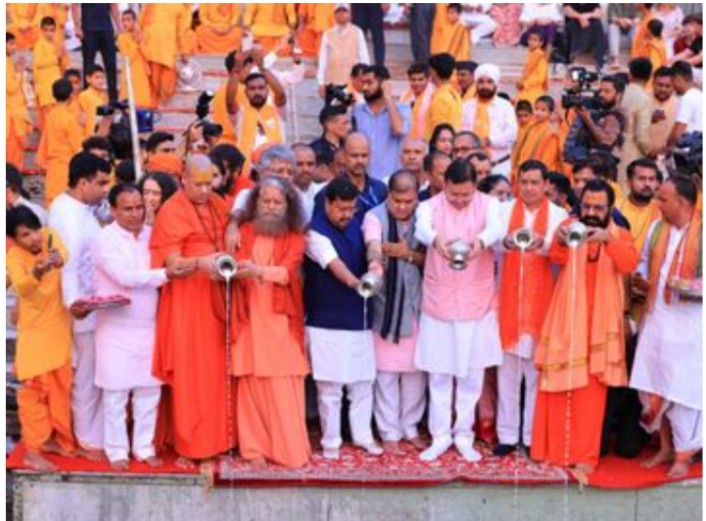 ऋषिकेश भाजपा के राष्ट्रीय अध्यक्ष नितिन नवीन पहुंचे परमार्थ निकेतन, मां गंगा का लिया आशीर्वाद