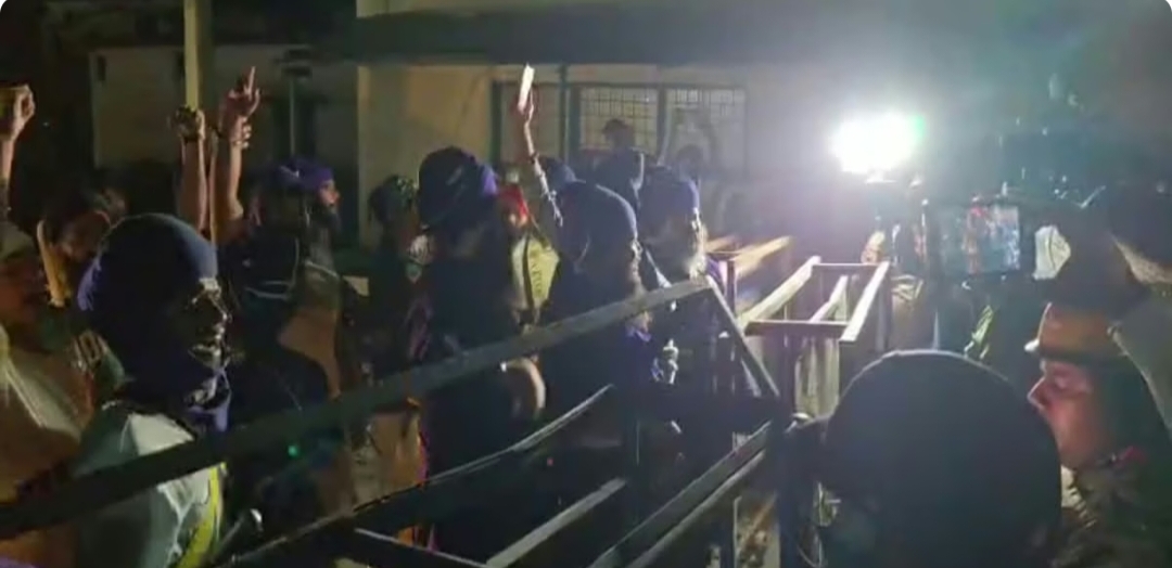 उत्तराखंड, बड़ी संख्या में पंजाब से निहंगो का उत्तराखंड कुच पुलिस ने रोका